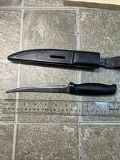 VINTAGE FISKARS USA SPORTSMANS TACKLE BOX FISHING FILET KNIFE /SHEATH