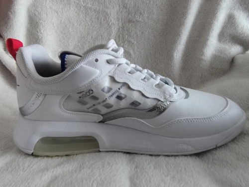 Jordan 200 Bianco University Red UK10 nuovo con scatola originale