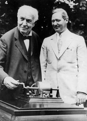 Thomas Alva Edison left inventor physicist He took out more than 1- Old Photo