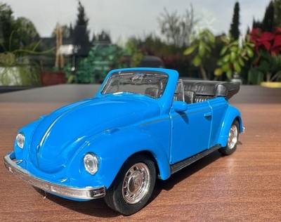Welly Volkswagen Beetle Cabrio Blau Nr. 42344, Maßstab 1:34 mit Rückziehfunktion