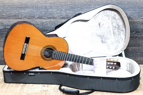 Yamaha GC32C GC Series Handcrafted Line Solid Cedar Top Classical Guitar w/Bag - Picture 11 of 20