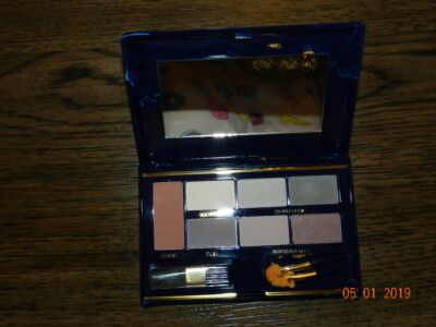 Estee two-in-one EyeShadow 7-Color Palette Blush all day desert dusk eggshell 