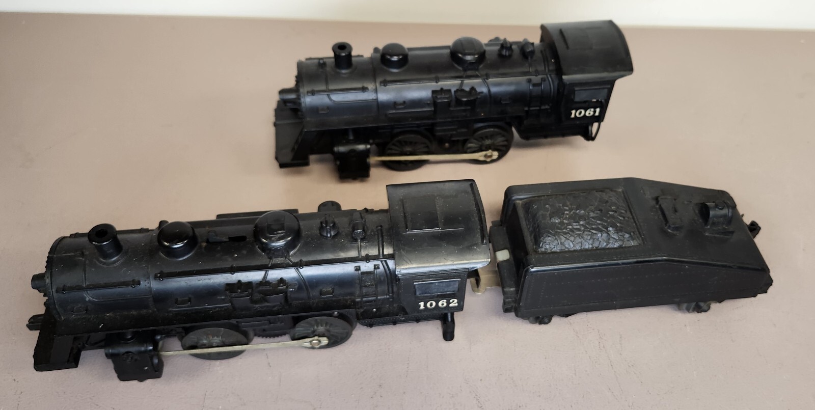 Lionel Postwar 1062 & 1061 0-4-0 Steam Locos & One Tender--Run Great! [CS21-22]