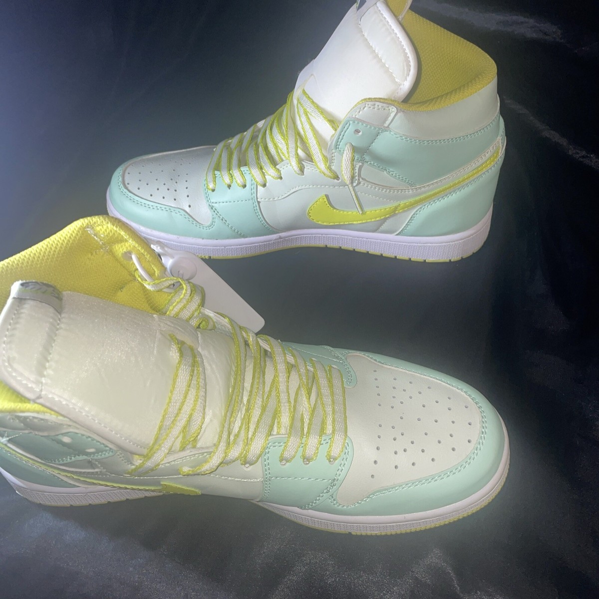 air jordan 1 mid flight