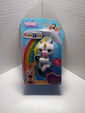 Fingerlings Baby Unicorn Toys R Us Exclusive Interactive Toy NEW Sealed