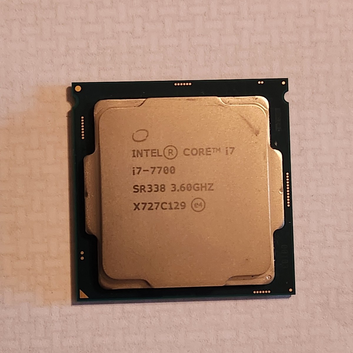 【中古】「未使用品」Core i7 7700 Processor Tray Core i7 7700 Processor Tray(中古品)
