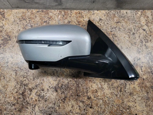 NISSAN PATHFINDER  MIRROR PASSENGER RIGHT SIDE MIRROR 2017 -  2021 OEM