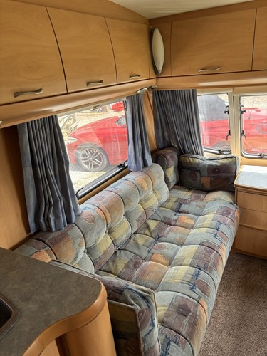 Lunar Delta 620/4 Twin Axle - Picture 7 of 17