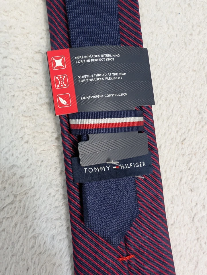 ¡NUEVO! Corbata Tommy Hilfiger Para Hombre The Flex Talla Única 100% Seda Rojo Azul Rayas Foto 3 de 4