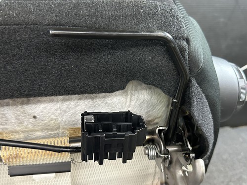 2017 FIAT 124 SPIDER CLASSICA FRONT DRIVER LEFT SEAT BOTTOM CUSHION BLACK AJX9 - Picture 8 of 9