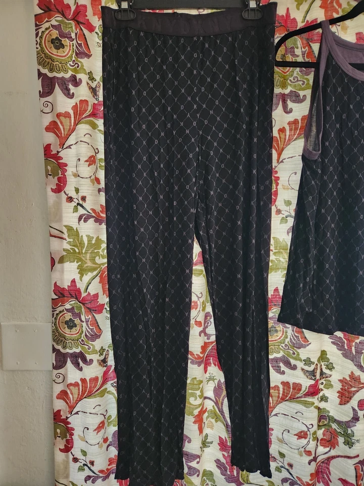 DKNY Black Gray Print Size Small Soft Stretchy 2 Pc Pajama Lounge Set - Image 2 of 4