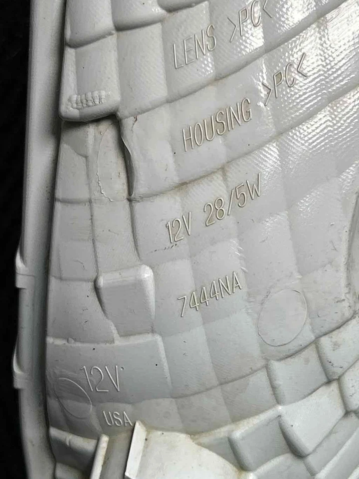 Fits 2015-2017 Toyota Camry, Left Fog Light, OEM#:8152006050 Foto 3 de 4
