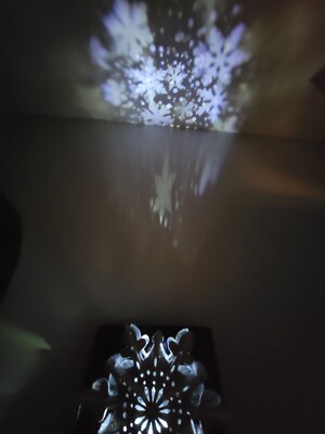 Christmas Tree Topper Star Projector Snowflake 3D Rotating Glitter LED Decor
