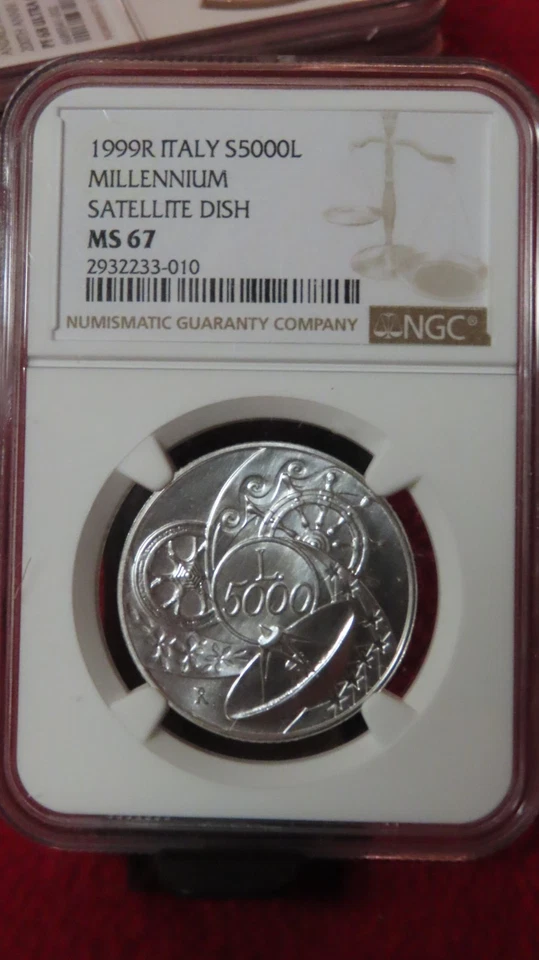 1999 ITALY SILVER 5000 LIRE SATELLITE DISH MILLENNIUM NGC MS 67 - Image 2 of 4