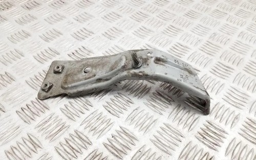 VW JETTA MK6 162, 163 Kotflügelhalter vorne links 5C6821137 1.60 34736346