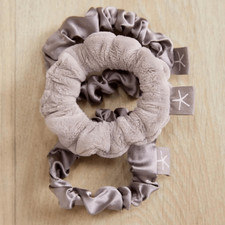 BAREFOOT DREAMS LUXECHIC AND SILK SCRUNCHIE SET Beach Rock Grey NEW MSRP 45