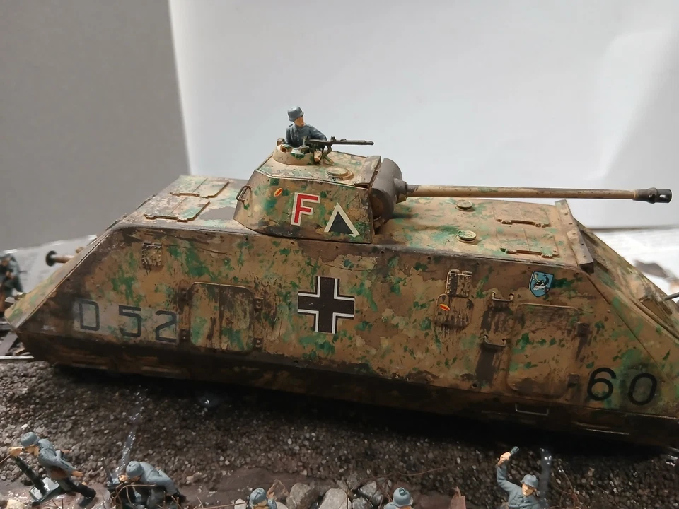 DIORAMA Treno corrazzato Panther e figurini 1:72 - Immagine 3 di 4