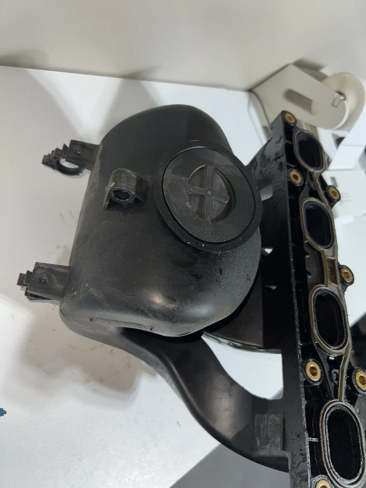 Colector de admisión 2,2 L 24409050 compatible con Saturn L Series LW1 47534 2000-2003 Foto 4 de 4