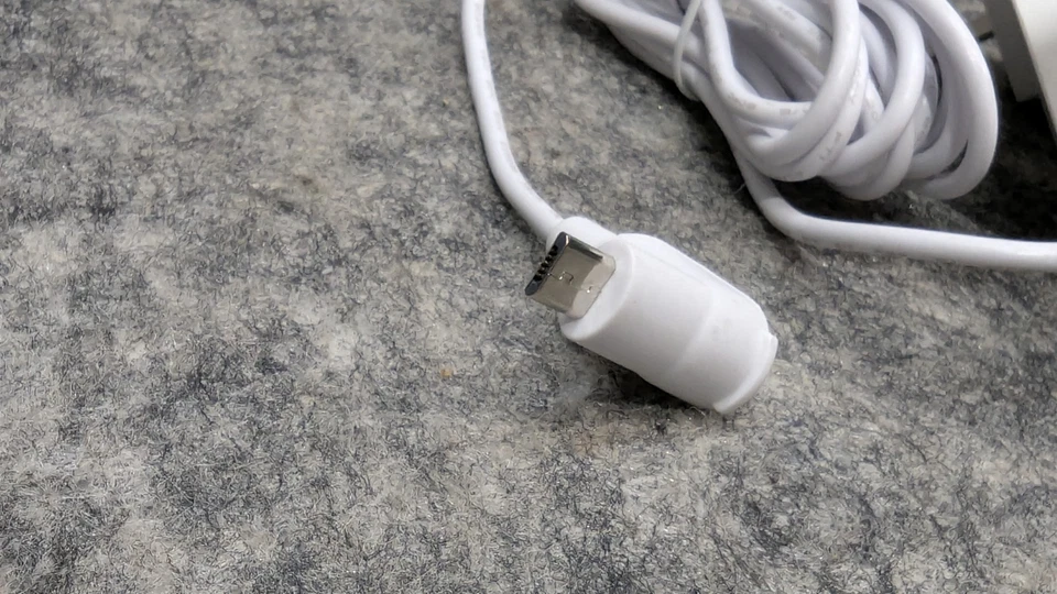 SimpliSafe OEM AC Power Adapter GQ12-065160-FU 6.5V - 1.6A for SSBS3 Station - Image 2 of 4