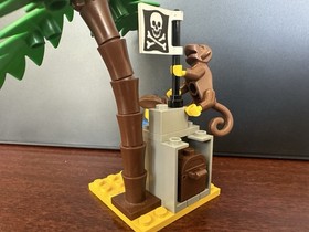 LEGO Pirates: 1889 Pirates Treasure Hold 100%, No Instructions Or Box