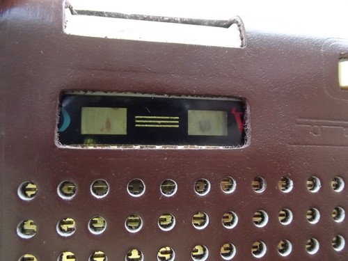 Nice vintage radio "PLANETA" 1968! USSR. Works. Genuine leather case. - Picture 15 of 15