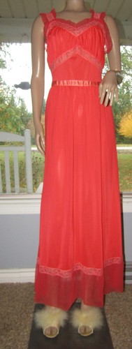 Vintage American Maid Red Ruffle Pleated Slip nylo