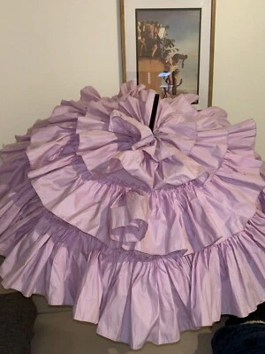 parapluie maison Vionnet, rose inspiré des drapés de la maison - Photo 1/4