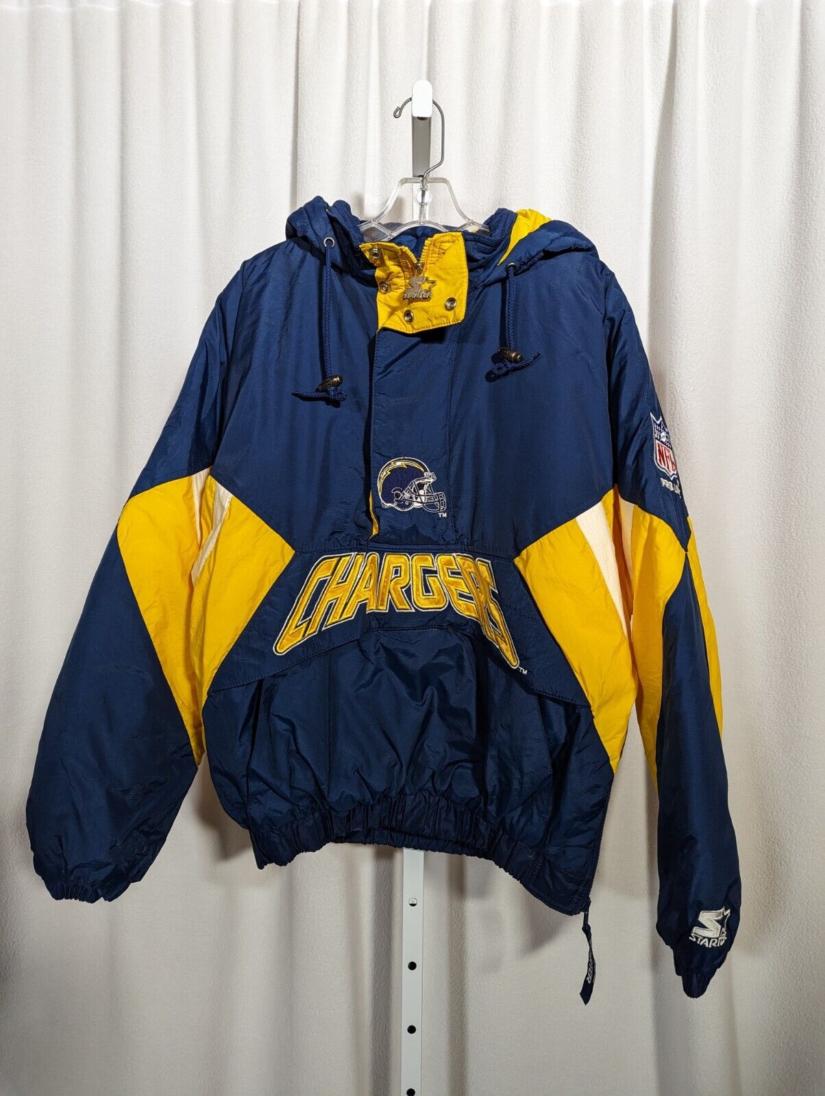 Vtg 90s Starter Pro Line Los Angeles Chargers NFL Hoodie Jacket
