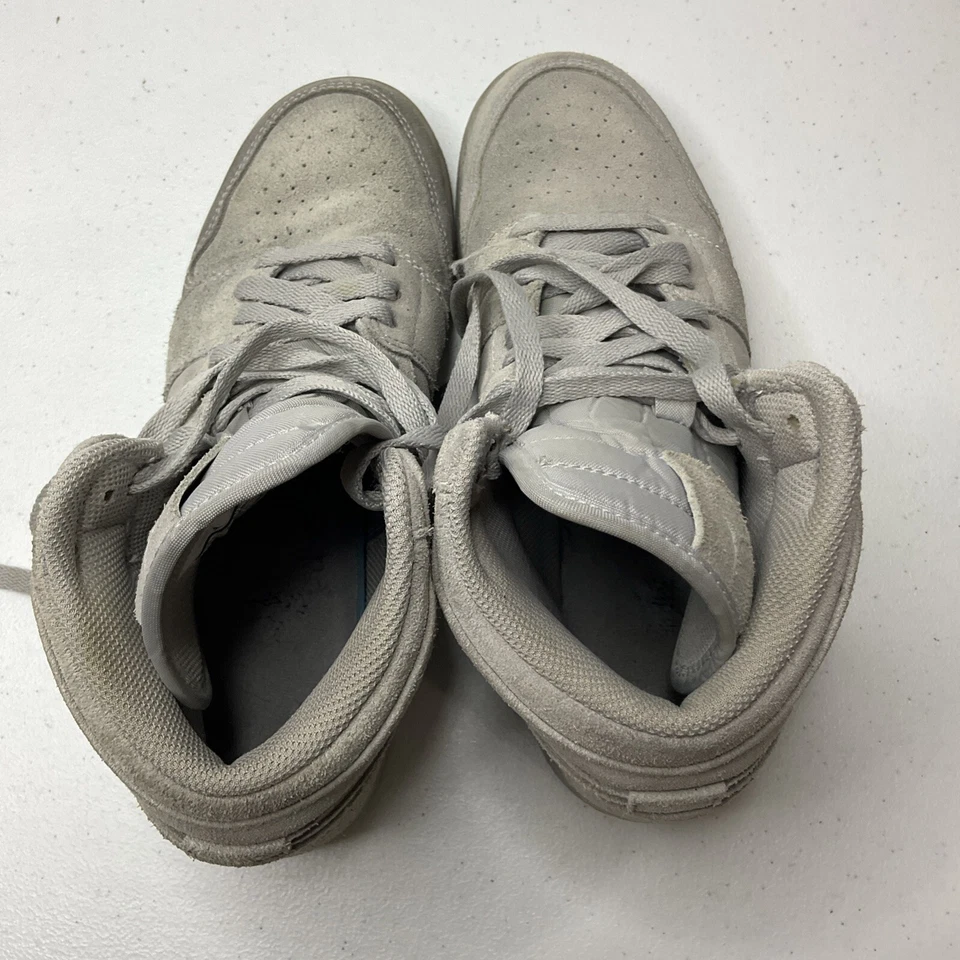 Nike Air Jordan 1 Retro High Sneakers Shoes Wolf Grey Suede GS Sz 7Y 705300-031 - Image 3 of 4