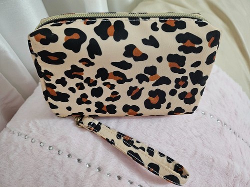 Medicine Weekly Pill Organizer 2 Times a Day Pill Case Box Leopard Print Bag - Picture 9 of 11