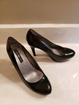 bandolino black patent leather pumps