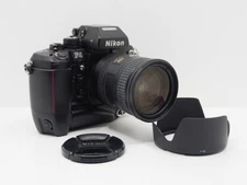 Nikon F4 35mm Film Camera W/ nikon af-s nikkor 18-200mm 1:3.5-5.6 gii ed lens