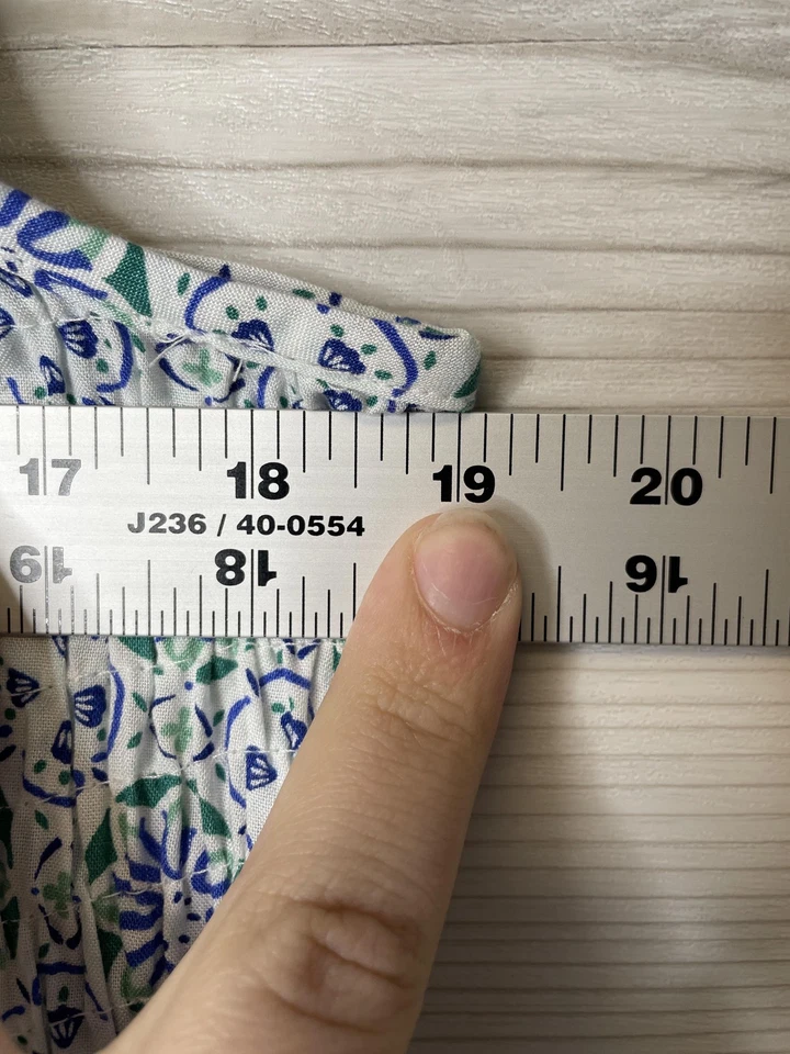 Vestido Croft & Barrow para mujer grande azul blanco estampado de azulejos sin mangas rayón calado Foto 4 de 4