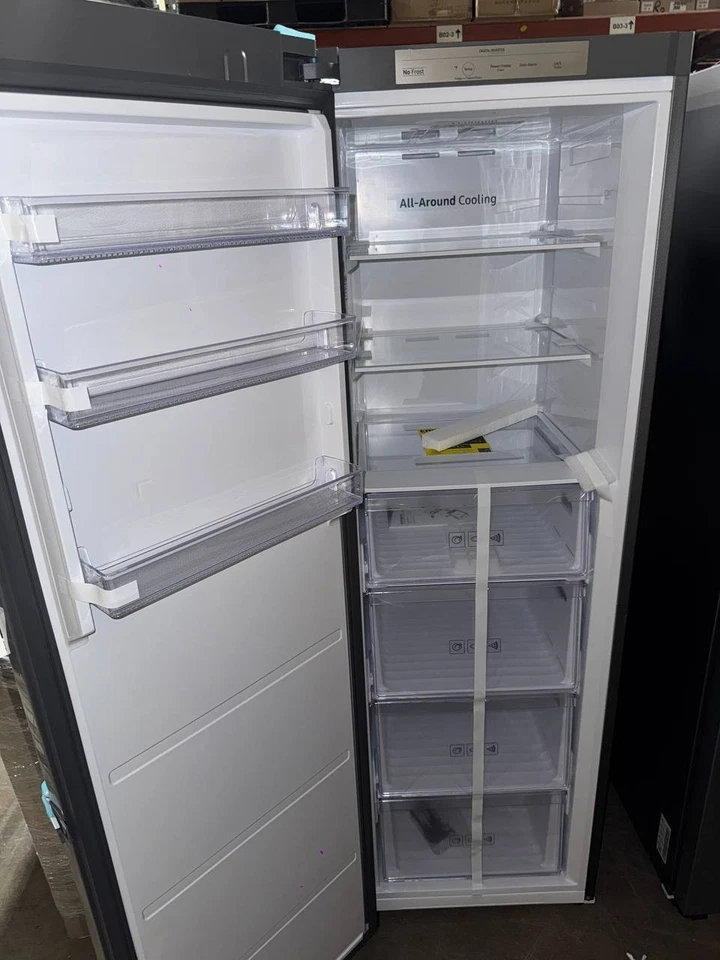 Samsung 11.4 cu. ft. Capacity Convertible Upright Freezer RZ11M7074SA - Image 4 of 4