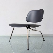 Chaise LCM miniature Vitra Design Museum par Charles & Ray Eames échelle...
