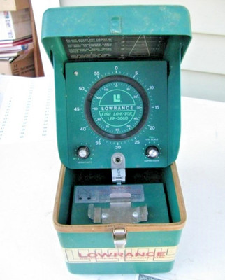Vintage Lowrance Fish Lo-K-Tor Portable Fish Finder Green Tackle Box Style Sonar