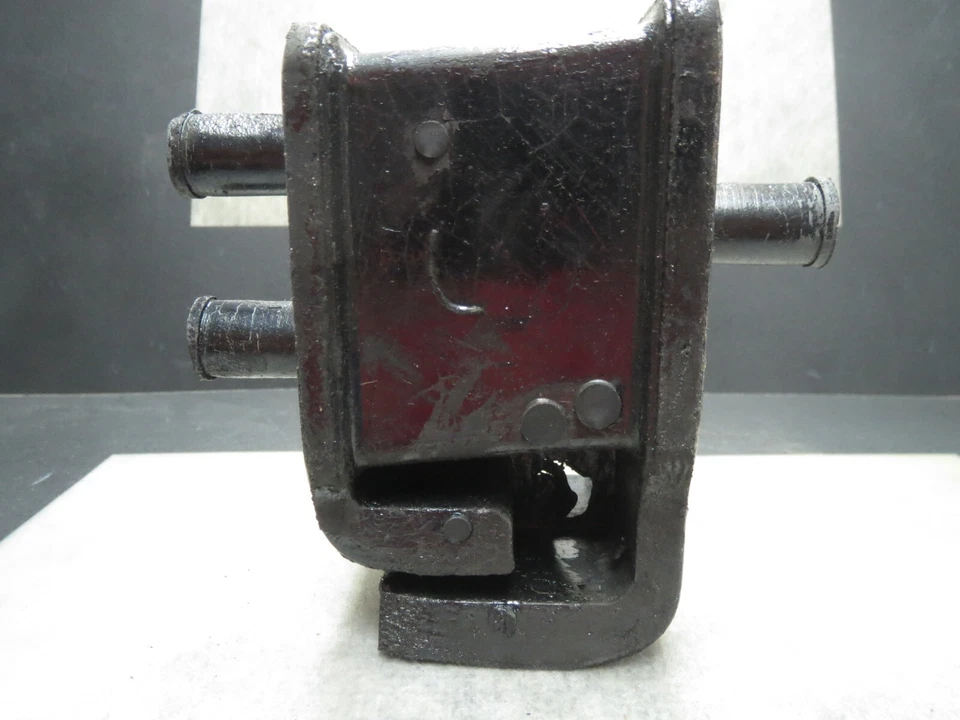 Montaje de motor delantero para Datsun Nissan 610 L20B 1974-1976 OEM - Hecho en Japón Foto 4 de 4