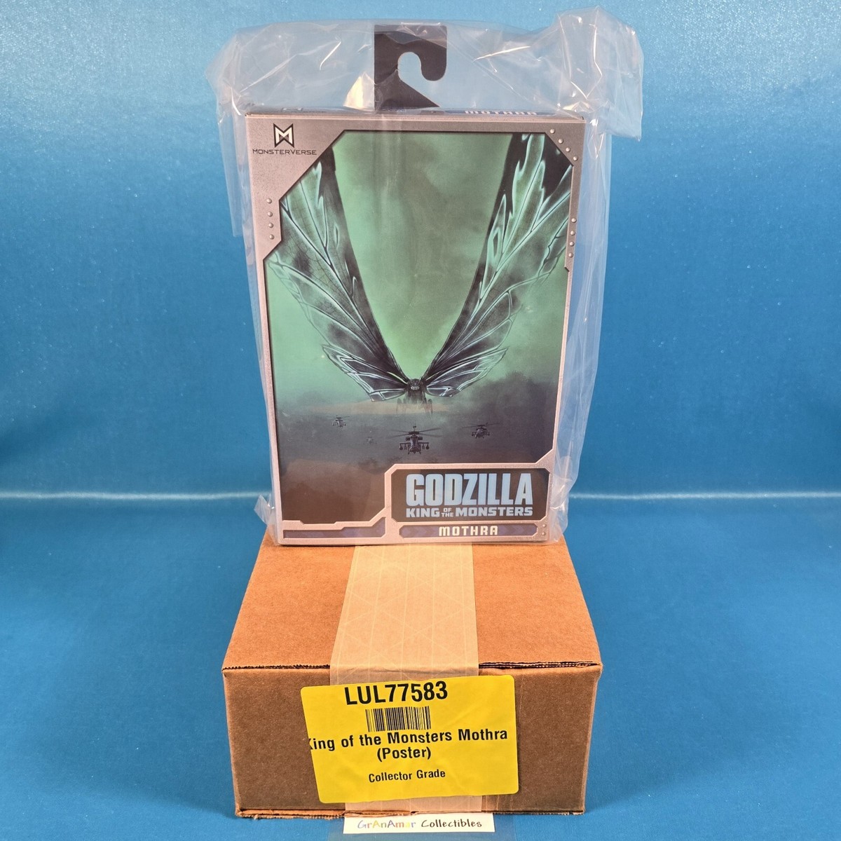 東宝怪獣根付　MOTHRA (2019) フィギュア 木箱付き　キャラアニ 東宝怪獣根付MOTHRA (2019) フィギュア 木箱付きキャラアニ