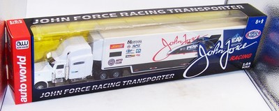 1:64 2019 AUTO WORLD RC2 NHRA FUNNYCAR TRANSPORTER HAULER PEAK JOHN FORCE RACING