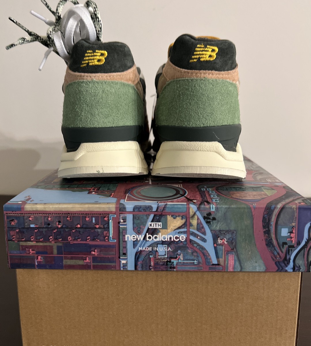 Kith × New Balance U998KT1 s-l400.jpg