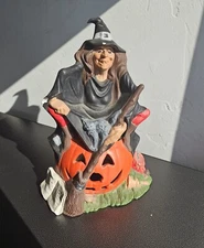 Vintage 1972 Byron Molds Ceramic Halloween Witch Jack O Lantern Statue Painted
