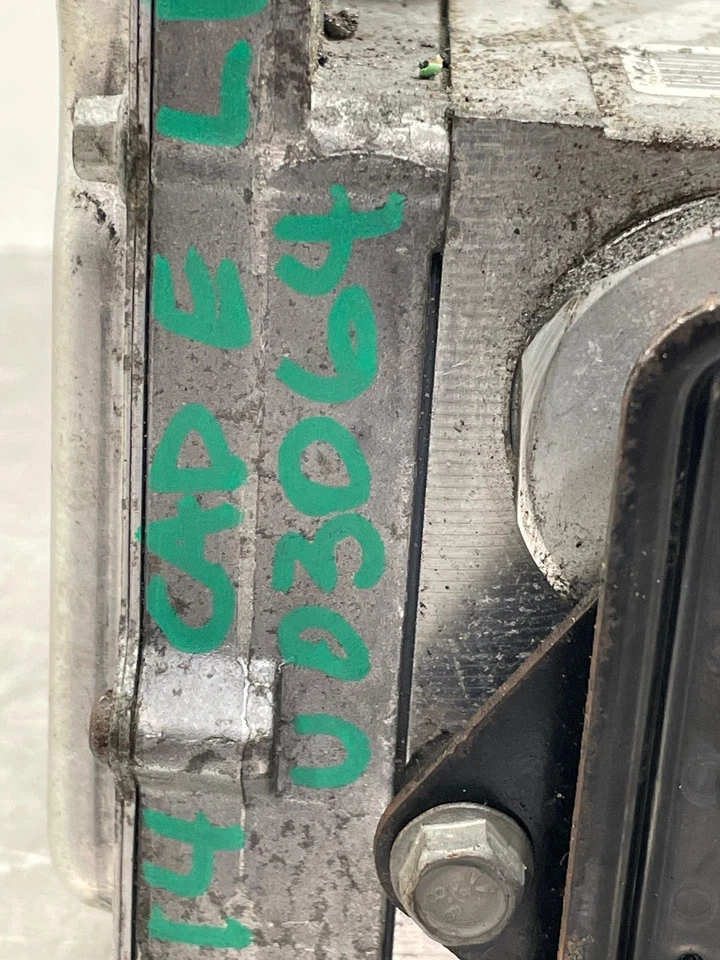 2014 Cadillac ELR Anti Lock Brake Pump Abs Control 94K 23448557 23448556 14 2015 - Image 4 of 4