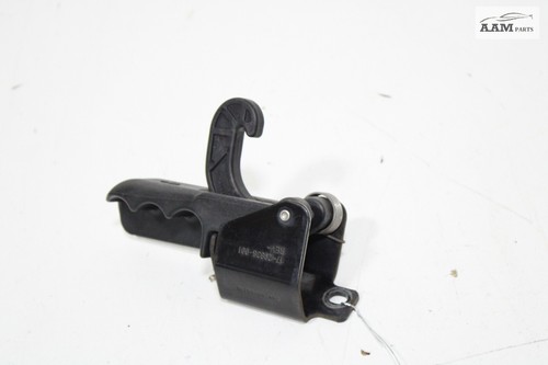 2018-2024 FREIGHTLINER CASCADIA FRONT RIGHT SIDE HOOD LATCH A17-20861-001 OEM