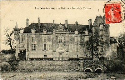 CPA VENDEUVRE-sur-BARSE - Le Chateau (72053)