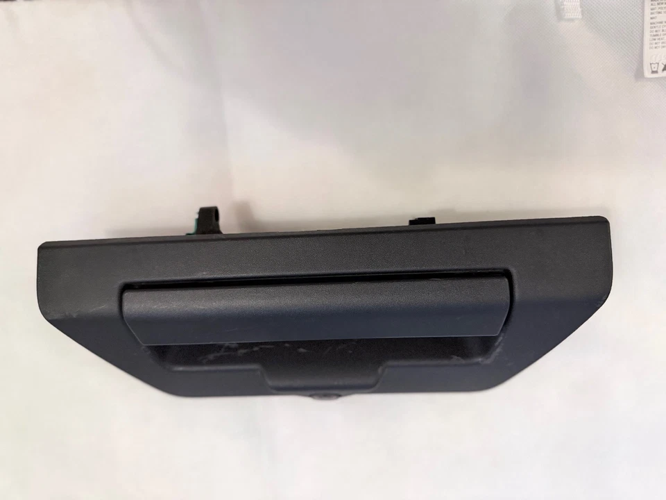 Manija del portón trasero Ford F-150 F150 2015-2020 con cámara OEM negro texturizado Foto 4 de 4