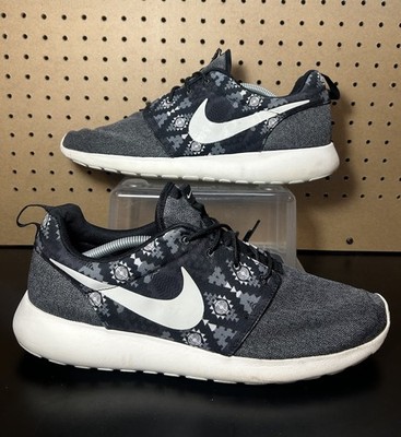 Nike Roshe Run Aztec Print Running Shoes 655206-012 Black Gray