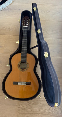 Yamaha GC82 Handcrafted Classical Guitar Cedar - Made in Japan