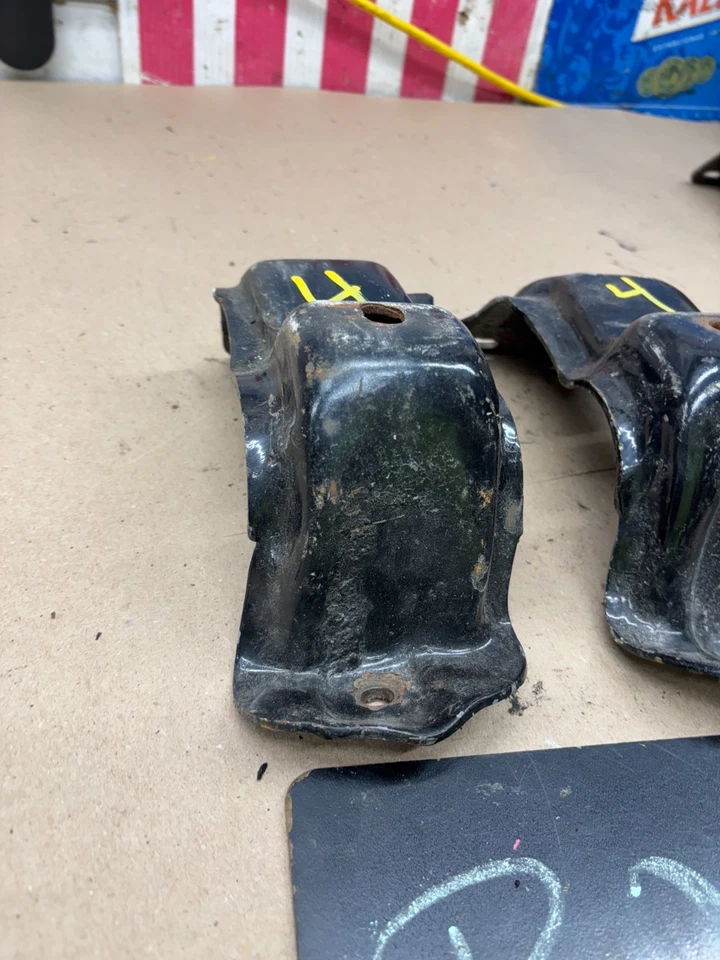 Chevrolet Gmc Blazer K5 C10 1967 1968 1969 1972 2x2 SBC marco de motor montaje percha Foto 3 de 4