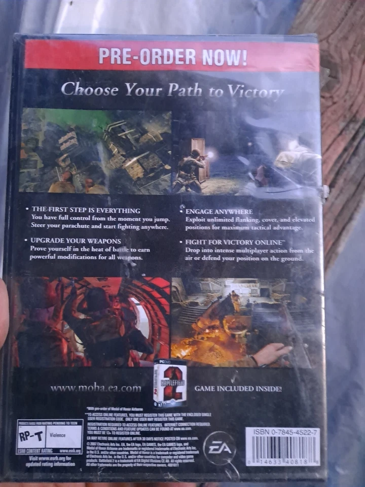 Medal of Honor: Airborne w/ Battlefield 2 PC 2007 SEALED pre-order now edition - Image 2 of 3