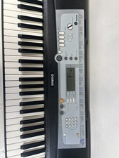 Yamaha YPT-200 Portable Electronic Keyboard 61-Key